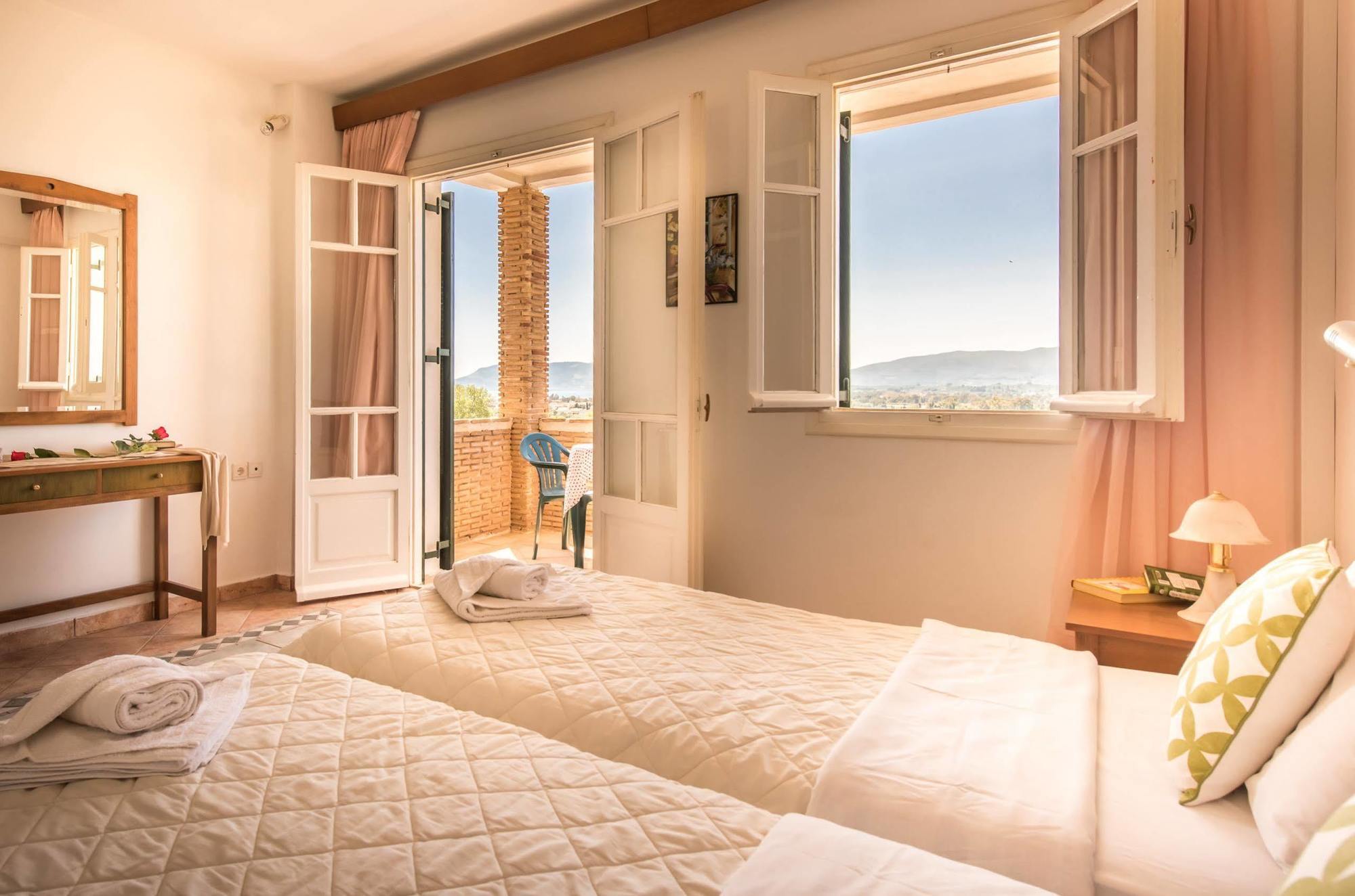 Dolce Vita Residence Kalamákion Eksteriør billede